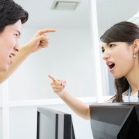 社員の仲が悪いのは会社の損失！原因と対処法8選